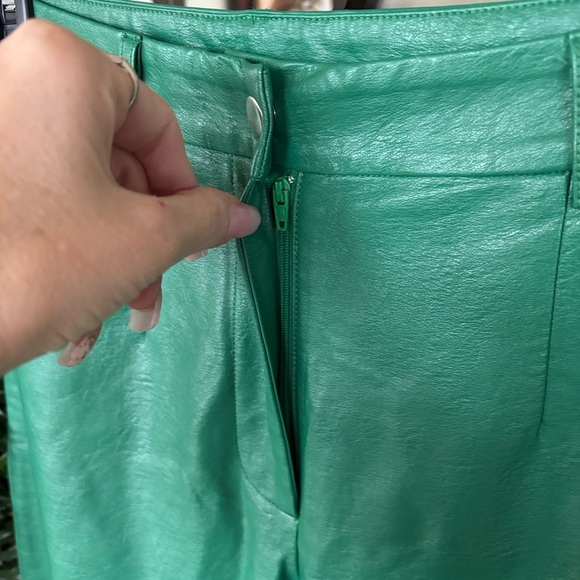 Princess Polly Ashlea Faux Leather Pants Green Mid Rise Light Flare Trousers - Picture 9 of 16